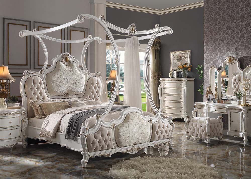 Picardy - Bed w/Canopy