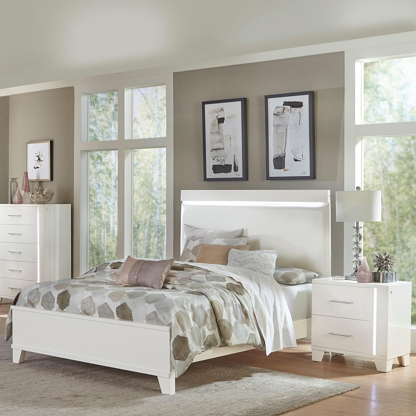 1678W Bedroom-Kerren Collection