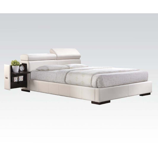 Manjot - Bed