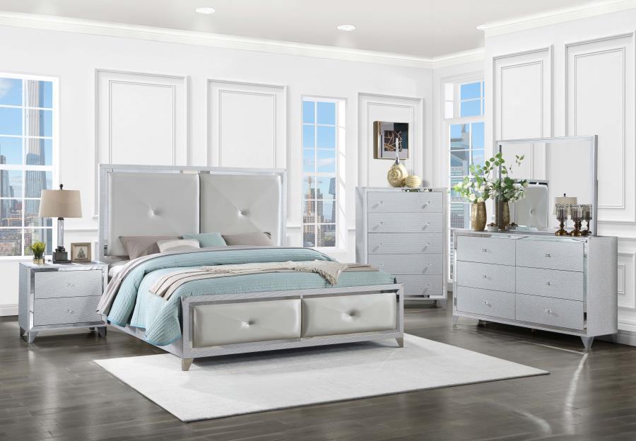 Larue - 5-Piece Tufted California King Bedroom Set - Silver
