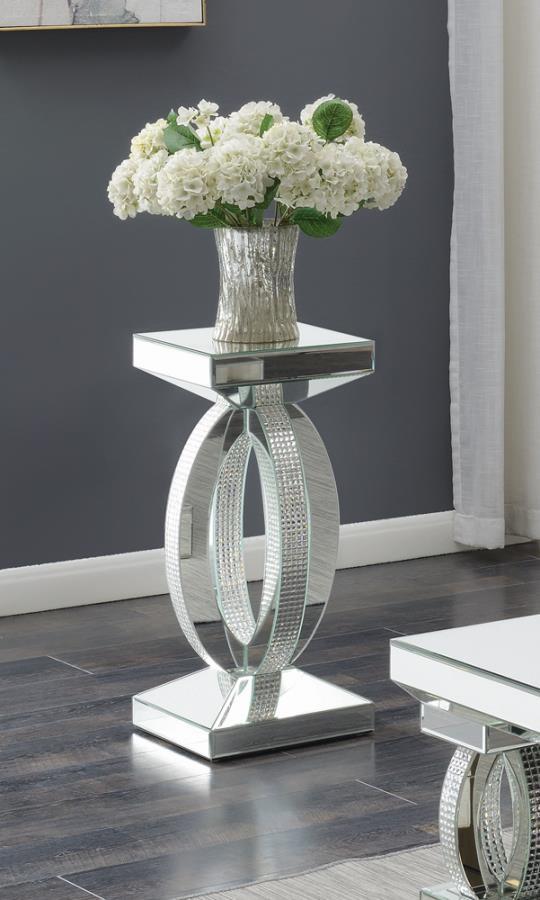 Amalia - Square End Table With Lower Shelf - Clear Mirror
