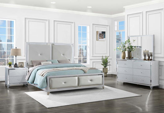 Larue - 4-Piece Tufted Eastern King Bedroom Set - Silver