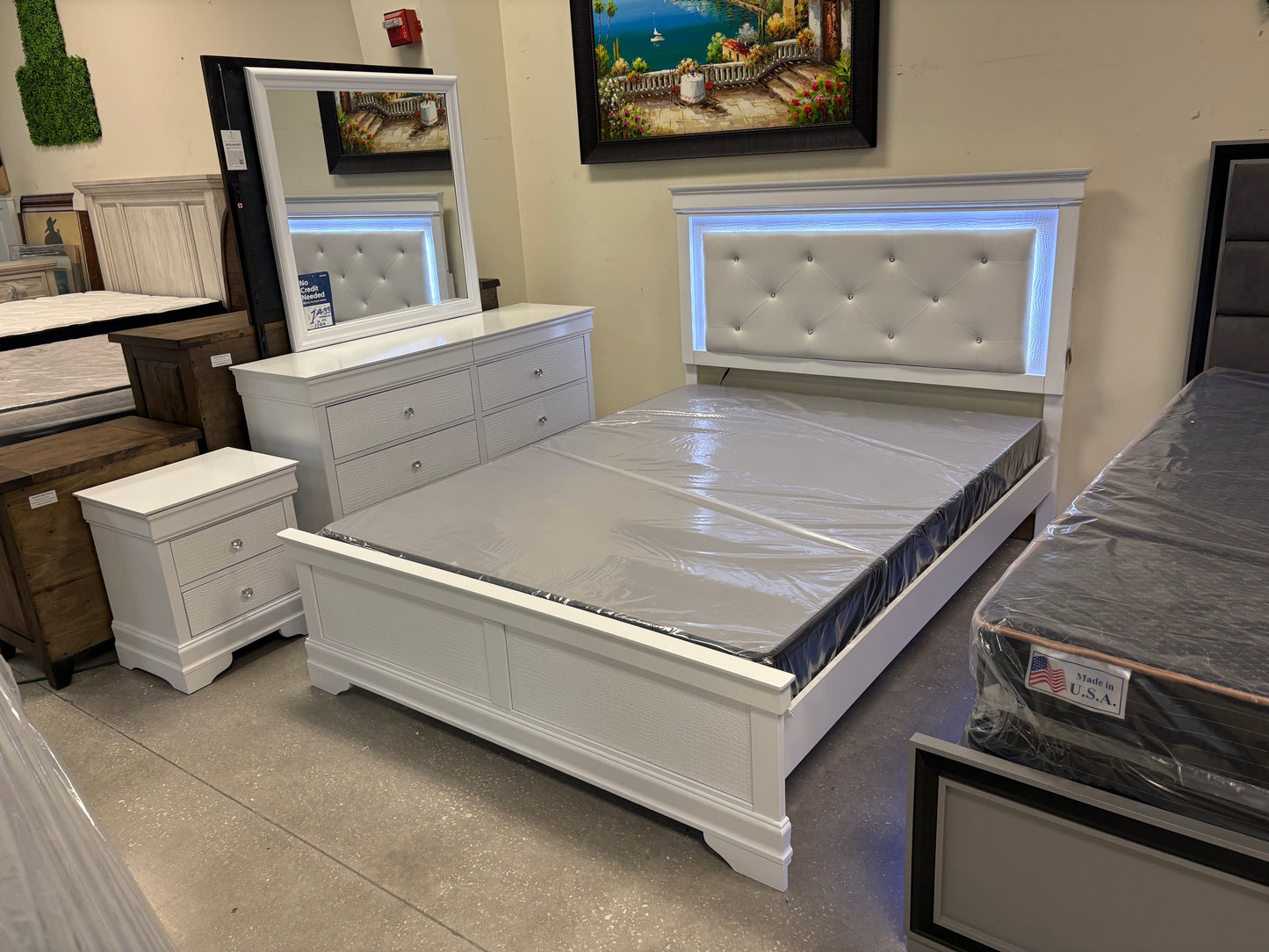 1556W Bedroom-Lana Collection Bedroom Set 4 Piece (Bedframe, Dresser, Mirror and Nightstand)