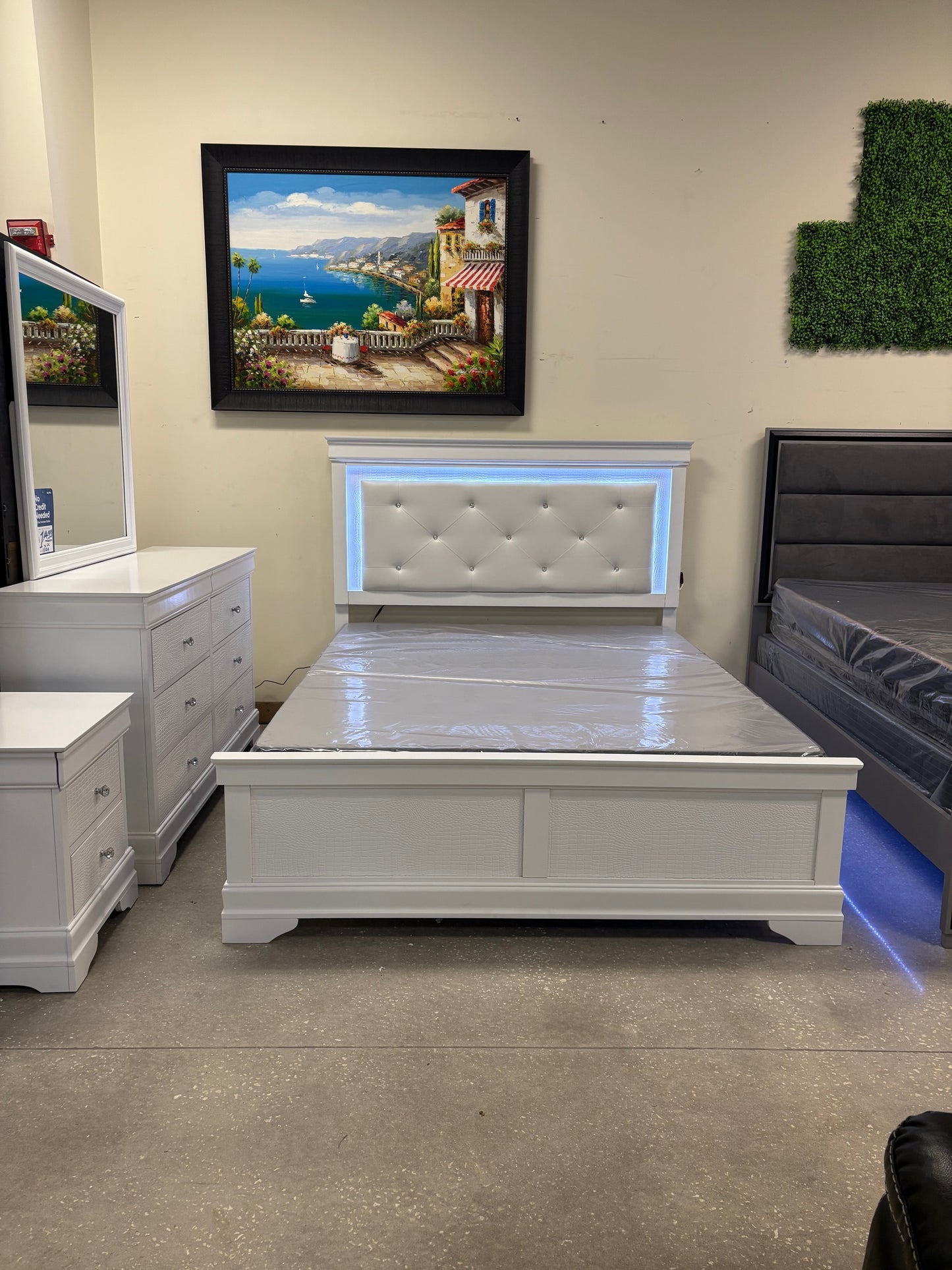 1556W Bedroom-Lana Collection Bedroom Set 4 Piece (Bedframe, Dresser, Mirror and Nightstand)