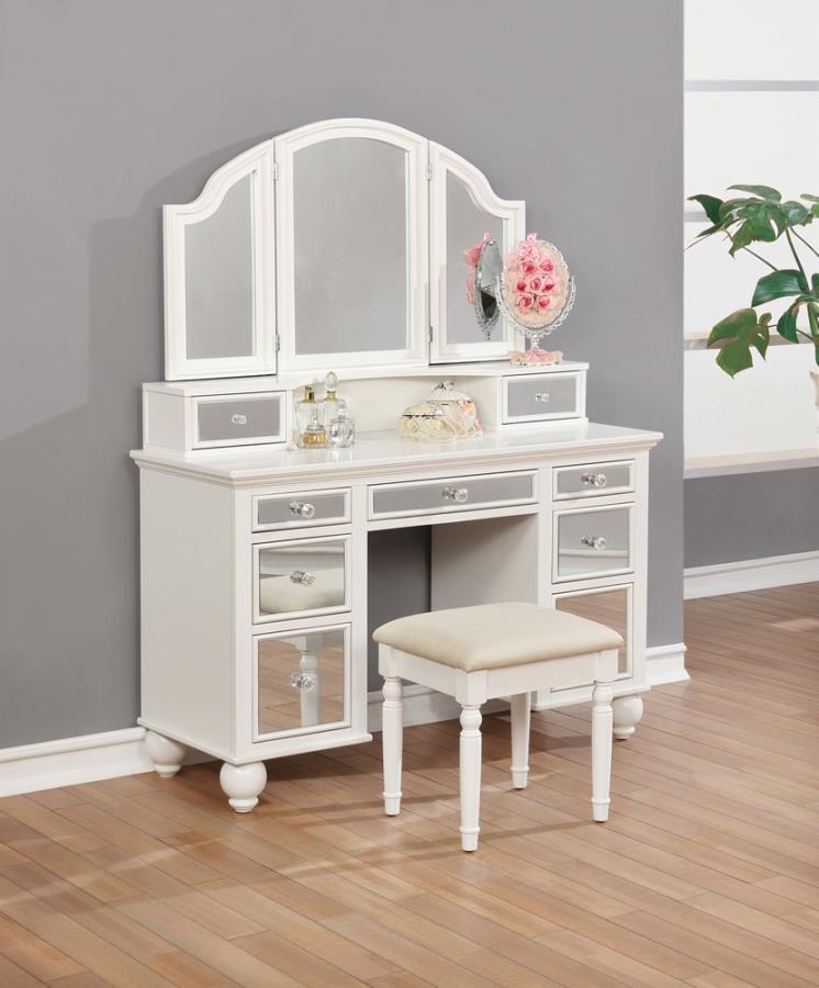 Reinhart - Reinhart 2-Piece Vanity Set - White and Beige