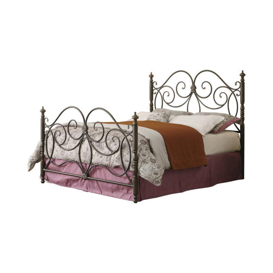 London - Metal Scroll Bed